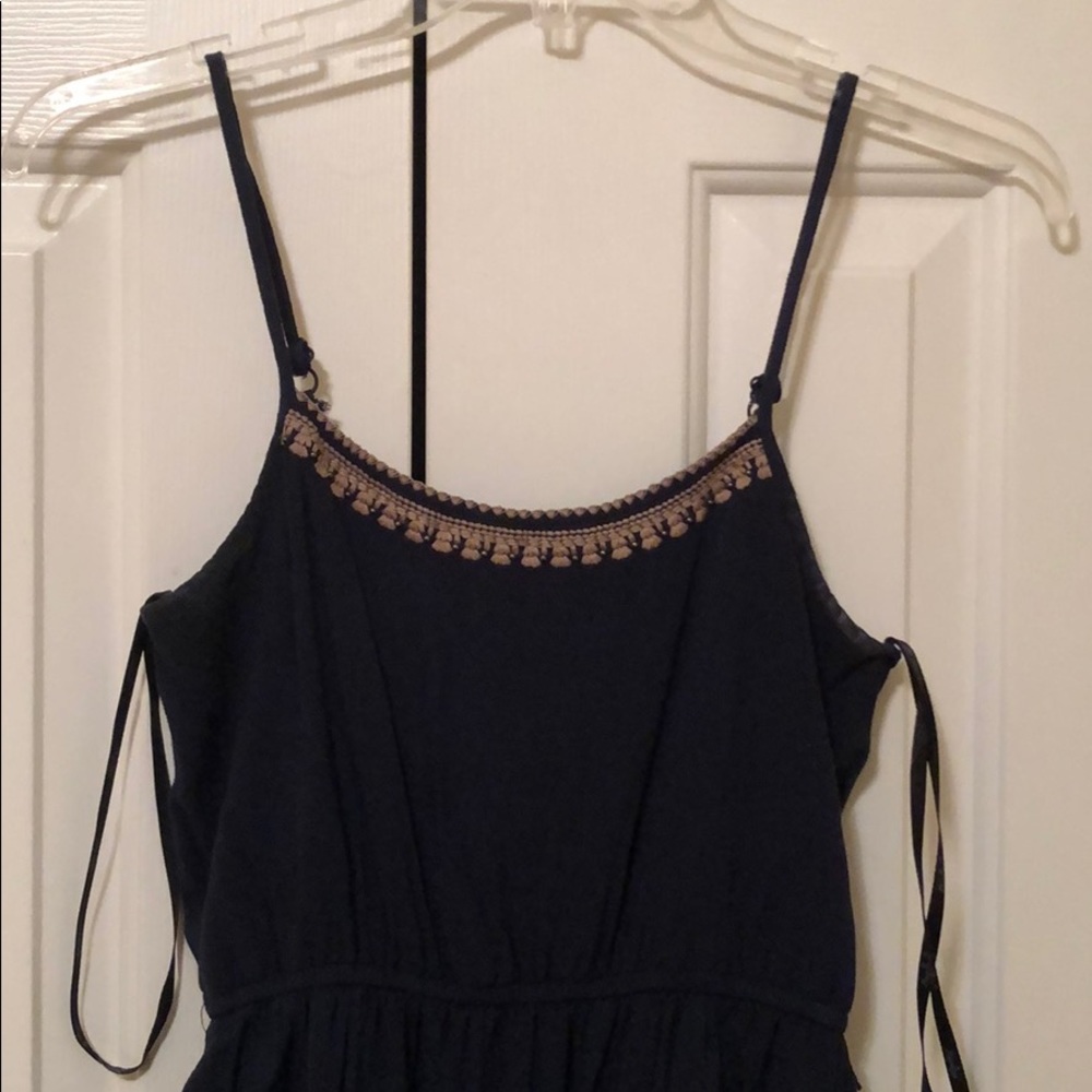 Simple top - Picture 2 of 5